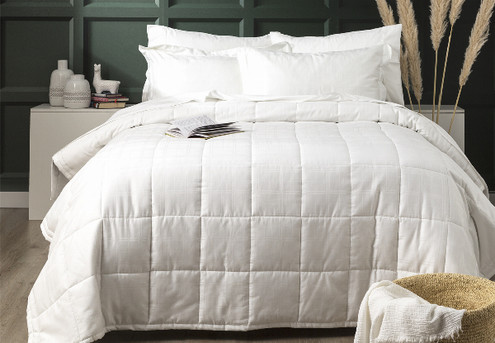 Willow 500TC Cotton Jacquard Comforter Incl. Pillow Shams Cover - Three Sizes Available