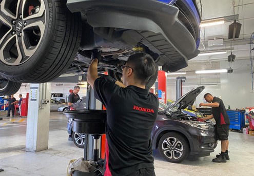 Honda BASICCARE Service 35-Point Check incl. Oil & Filter Change for Honda Vehicles 2017 & Older - Option for Service & WOF or Service & Wheel Alignment - Available at Four Auckland Honda Stores