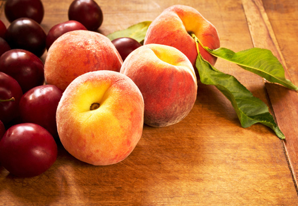 $29 for 8kg of Mixed Box of Plums, Peaches, Pears and Apples incl. North Island Urban Delivery