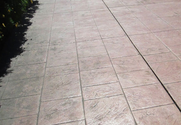 Grab a Free Quote for a New or Replacement Driveway or Path – 5% Service Discount & Free Gift Available