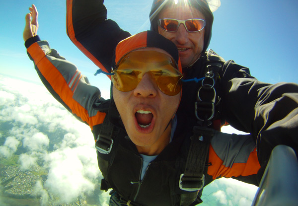 $199 for an 8000ft Tandem Skydive & a $20 Voucher Towards USB Video or Photo Packs or $239 for a 12,000ft Tandem Skydive (value up to $340)