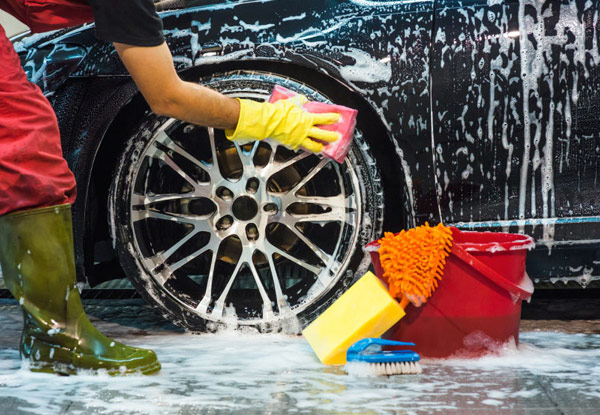 $19 for an Outside Wash & Mag Wheel Treatment, $29 for a Outside Wash incl. Vacuum, or $89 for a Platinum Treatment