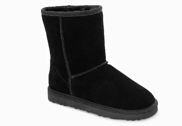 Ozwear Ugg Unisex Classic Sheepskin Suede Short Boots - Two Colours & Ten Sizes Available