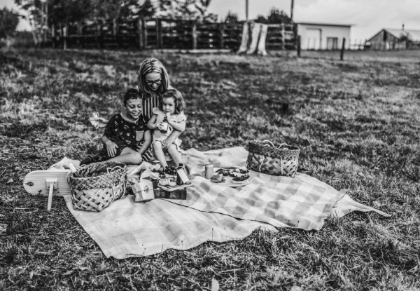Family Mystery Picnic Experience for Two Adults and Two Children in Matakana