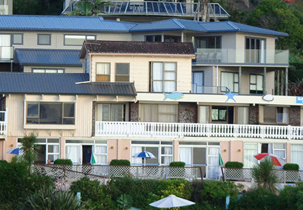 $179 for a Two-Night Coopers Beach Waterfront Stay for Two People, Options for 3 or 5 Nights - all incl. Late Checkout