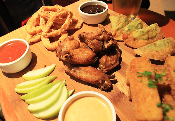 $19 for a Large Farmhouse or Mixed Platter with Two Craft Beers or Wines – Options for up to Eight People Available – Valid Tuesday to Saturday from 4pm (value up to $180)