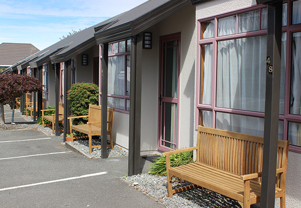 One-Night Stay for Two People in Taupo incl. Breakfast - Options for up to Three Nights