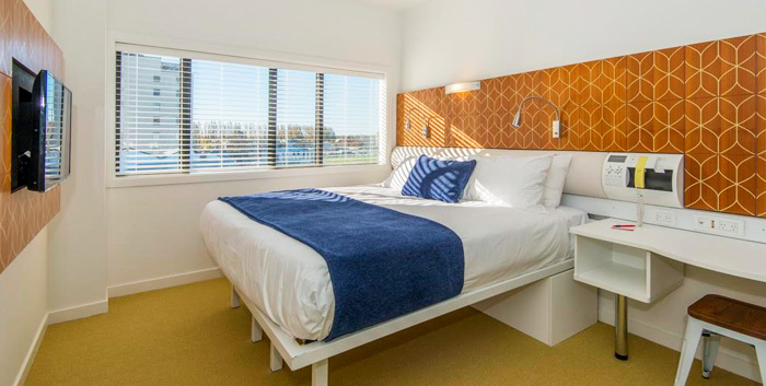$149 for One Night for Two People in a City Urban King Room incl. Buffet Breakfast, Two Drinks & More