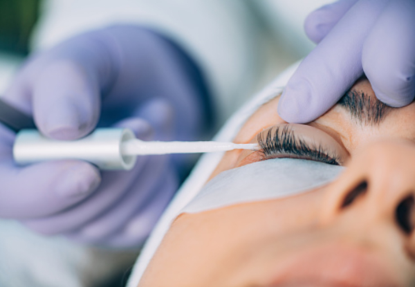 Keratin Eye Lash Lift & Tint for One Person - Option to incl. Eyebrow Tint