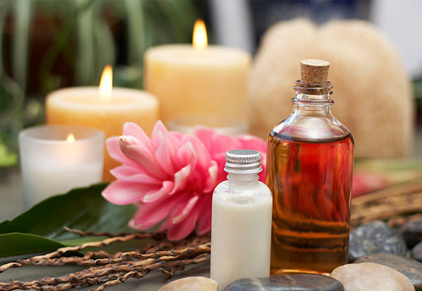 $40 for a One-Hour Thai Massage or $45 for a One-Hour Aromatherapy Thai Massage