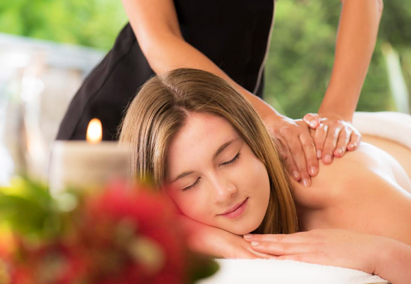 30-Minute Miri Miri Massage incl. Wai Ora Water Experience, Mineral Spa, Sauna & a Glass of Bubbles