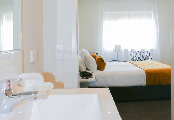 $139 for a One-Night Stay for Two People in a Studio Room incl. Wi-Fi – Options for Two Nights & One Bedroom Apartments Available