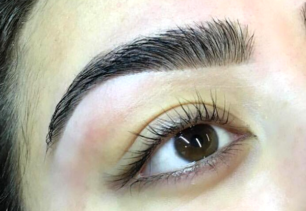 $39 for a Complete Brow Make-Over & $15 Return Voucher (value up to $70)