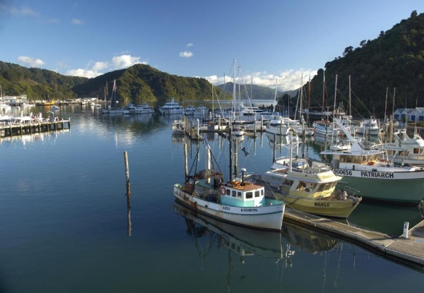 One-Night Picton Yacht Club 4-Star Getaway for Two People incl. Daily Cooked Breakfast, Late Checkout & Option Upgrade to King Room with Ocean Views - Options for Two or Three Nights
