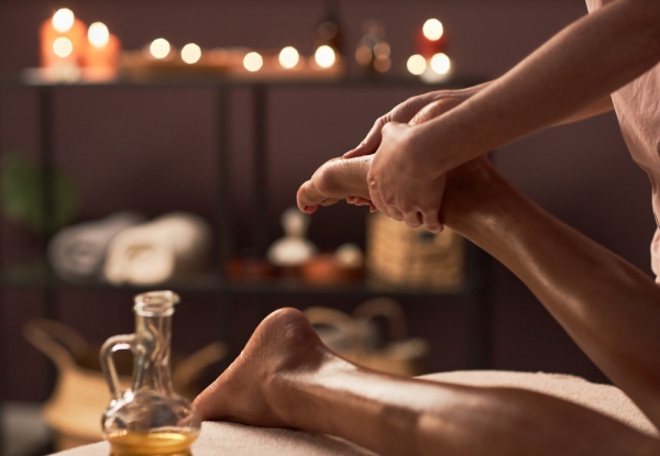 60-Minute Traditional Chinese Whole-Body Massage with Oil for One Person - Options for Couples - Option for Deep Tissue, Hot Stone or 90-Minute Package