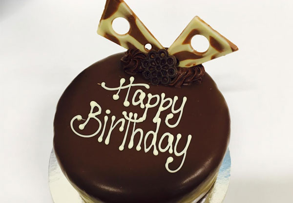 $15 for a 6" Personalised Decadent Chocolate Mud Cake or Banana Cake (value up to $24.95)