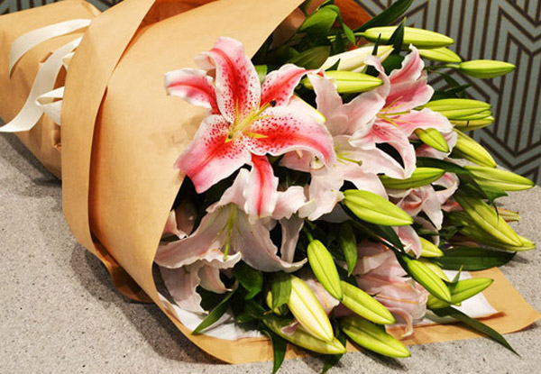 $20 for Scented Lilies - Pick Up or $25 for Auckland Wide Delivery – Two Locations