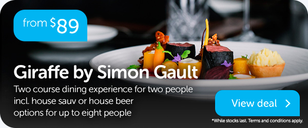 Giraffe by Simon Gault