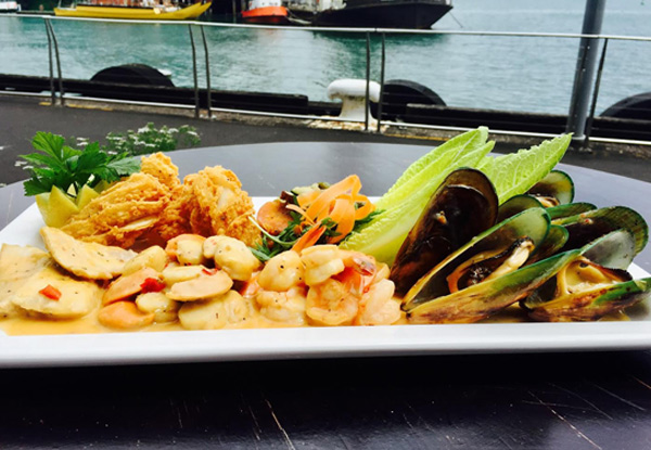 $49 for a Texan Platter OR $59 for a Seafood Platter – Both Options incl. Two Desserts