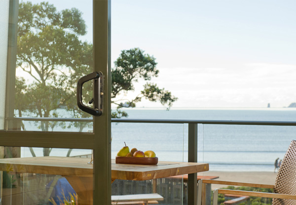 Coromandel Beachfront Break for Two People. incl. Free WiFi, Late Checkout, Use of Kayaks, Beach Bar, BBQ & Spa Pool - Options for Two or Three Nights - Valid from 2nd April