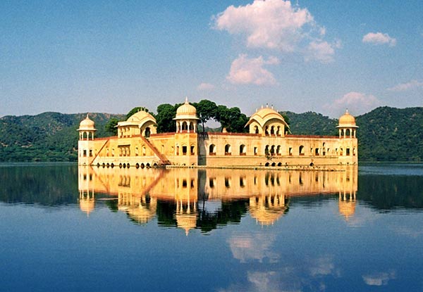 From $949pp Twin-Share Nine-Night Gems of India Tour incl. Accommodation, Transfers, English Speaking Guide & More