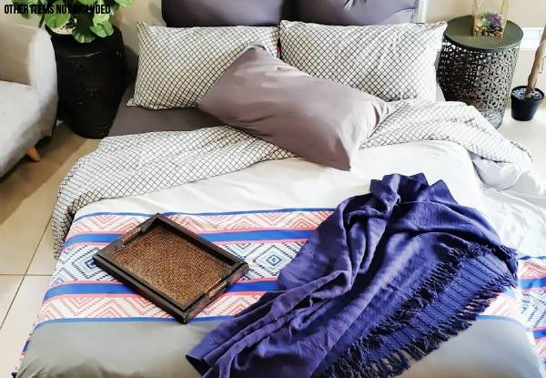 100% Cotton Reversible Duvet Cover Incl. Two Pillowcases - Two Sizes Available