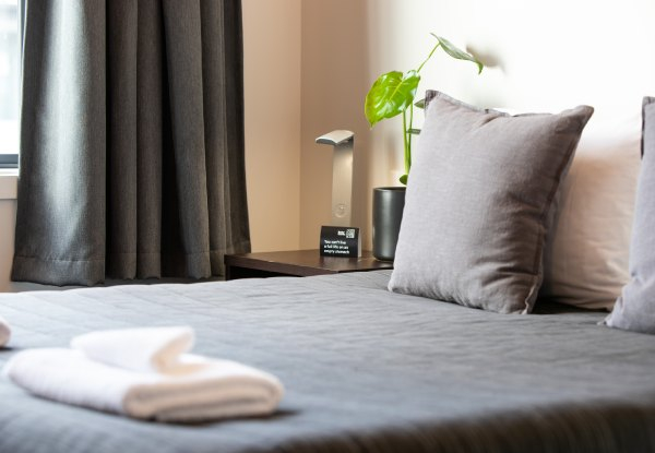 One-Night Studio Stay for Two People in Central Christchurch incl. A La Carte Breakfast & Late Checkout - Options for Two or Three Night Stays
