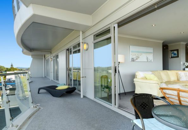 Winter Escape to Papamoa Beach - Three-Night Sunrise & Seaview Stay for up to Six People - Options for Four or Five Nights Available - Valid from 4th June 2024