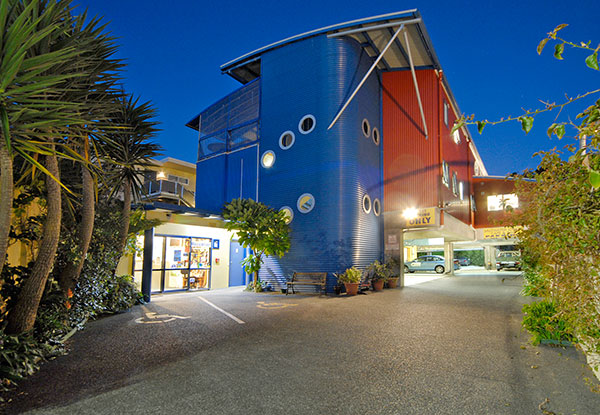 $75 for a One-Night Paihia Stay for 2 People in a Deluxe Room – Options for Two & Three Nights Available