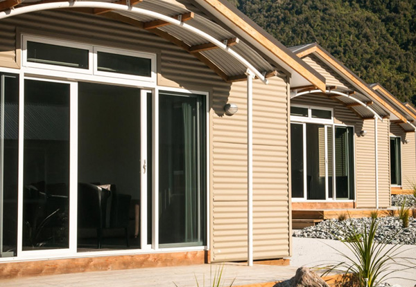 $140 for a One-Night Franz Josef Stay for Four People incl. Breakfast or $280 for Three Nights (value up to $1,053)