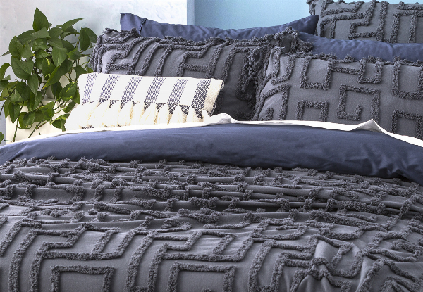 Riley Vintage Tufted Cotton Bed Cover Incl. Pillowcase - Available Four Colours & Two Sizes
