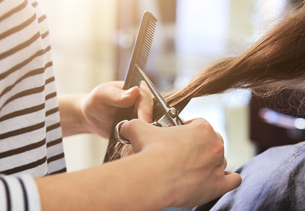 $39 for a Cut & Blow Wave with Conditioning Treatment, $109 to add a Half-Head of Foils or Global Colour, or $125 to add a Full-Head of Foils (value up to $250)