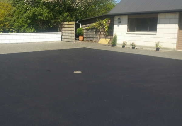 Grab a Free Quote for a New or Replacement Driveway or Path – 5% Service Discount & Free Gift Available