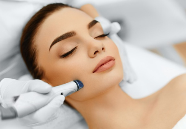 Aqua Oxygen Hydra Facial incl. LED Light Therapy - Option for Two Sessions - Three Add-On Options Available