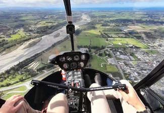 One-Hour Trial Flight incl. Pre-Flight Briefing, Take Off In-Flight Guidance & Landing