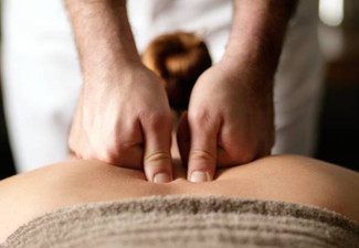 90-Minute Pamper Package incl. Full Body Massage, Foot Spa & Reflexology for One