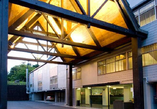 Rotorua Stay for Two in Newly Renovated Studio Room incl. Daily Room Service Continental Breakfast, Late Check-Out, Parking, Access to Pool, Gym & Sauna - Option to Upgrade to One Bedroom Apartment