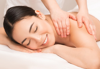 60-Minute Full Body Oil Massage