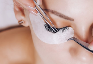 Pamper Your Eyes with Diva Eyelash Extensions