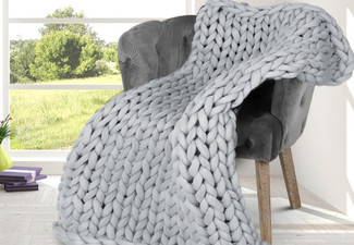 DreamZ Chunky Knitted Throw Blanket - Available in Two Colours & Three Sizes