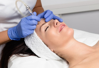 One Hour Micro Dermabrasion incl. Full Face & Neck Facial