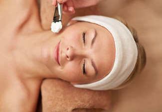 60-Minute Rejuvenating Facial Package incl. LED Treatment, Steam, Mask & Derma Peeling