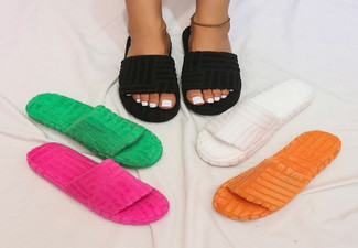 Thick-Soled Warm Furry Slippers - Five Colours & Six Sizes Available