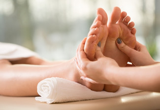 60-Minute Foot Spa incl. 40-Minute Foot Massage, 20-Minute Head, Neck & Shoulder Massage for One - Options for Two People