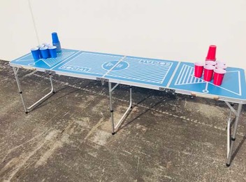 Beerpong Table With Cups & Balls