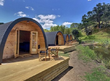 2-Night Glamping in a Beachside Pod