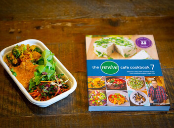 One Regular Box incl. Cookbook