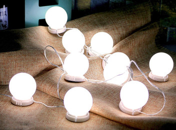 10 Hollywood Style Dimmable Bulbs