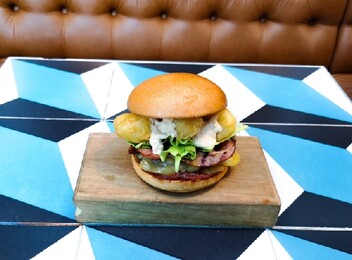 Reef ‘n’ Beef Burger with Fries