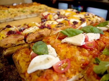 1 Grand Opening Pizza Presto Slice